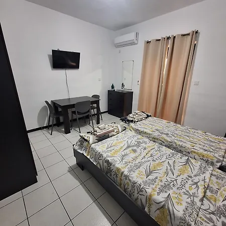 Lovely Paceville F Apartman