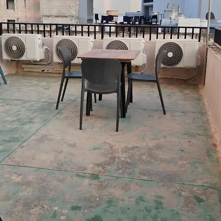 Lovely Paceville F Apartamento St. Julian's