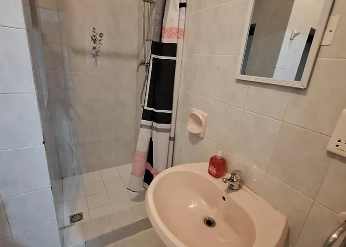 Lovely Paceville F San Giuliano